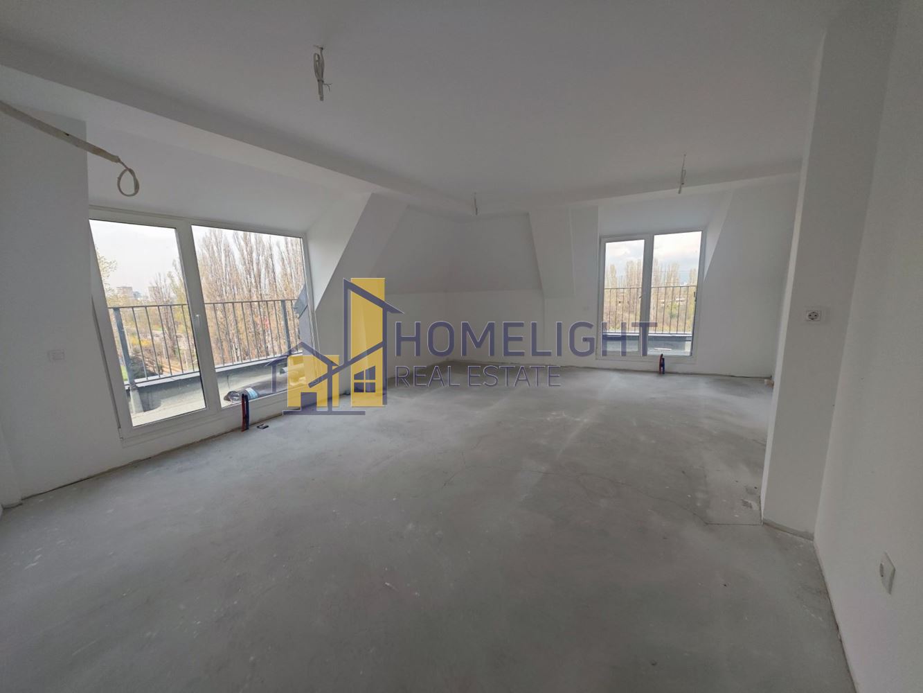 Before virtual staging